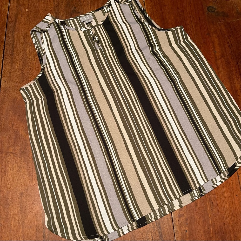 Liz Claiborne Studio striped keyhole blouse